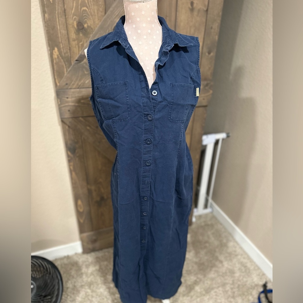 Navy Sleeveless Dress